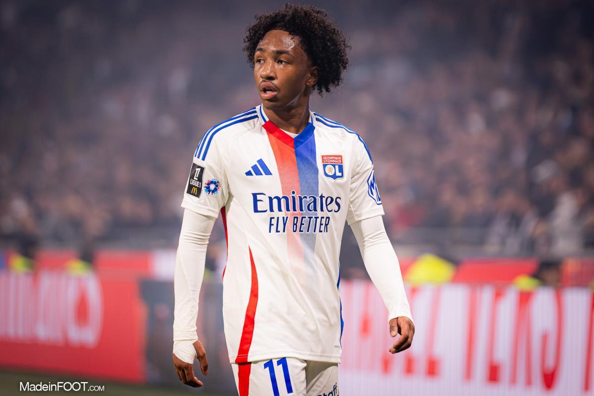 记者：马利克-福法纳决定留在里昂，等下一个窗口期合适的机会